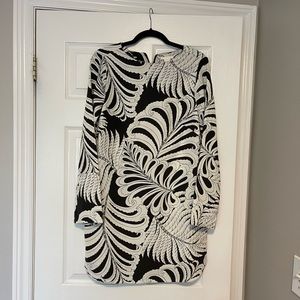 Long sleeve H&M dress size 8 - almost new